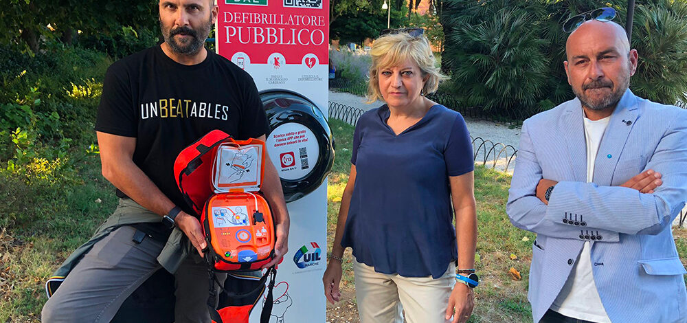 Enfap e UIL Marche sponsor del defibrillatore di piazza Cavour ad Ancona